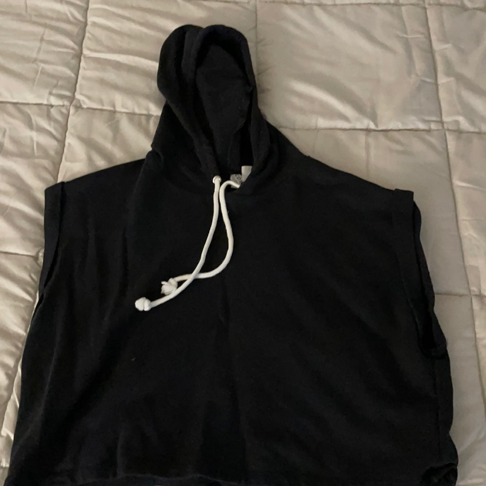 Black tank fleece